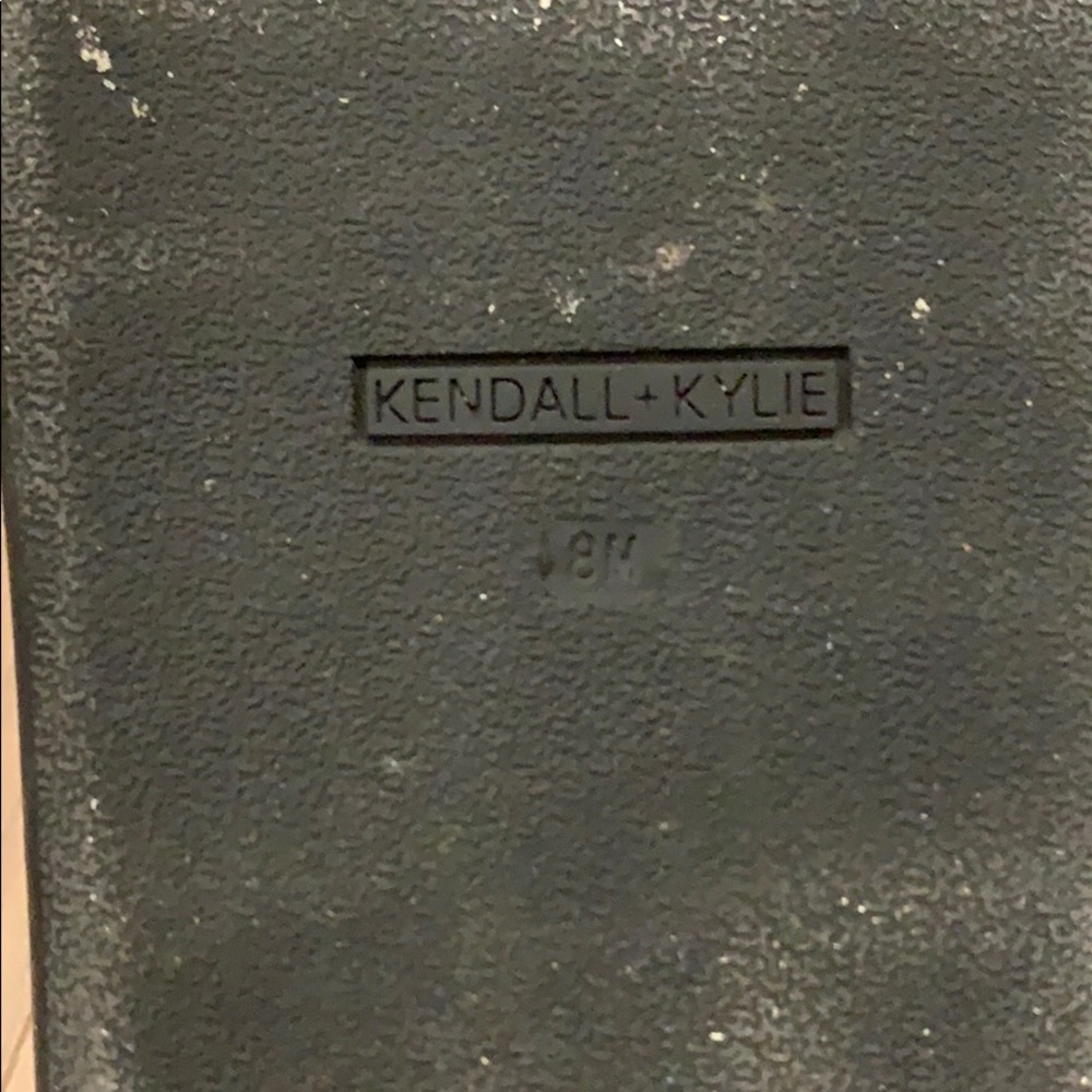 Barely Worn Kendall And Kylie Slides - image 3